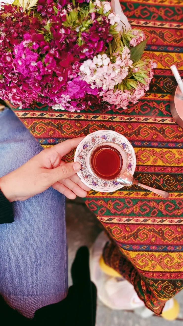 Tomar una infusión de toronjil o azahar