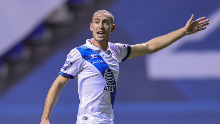Santiago Ormeño con el Puebla