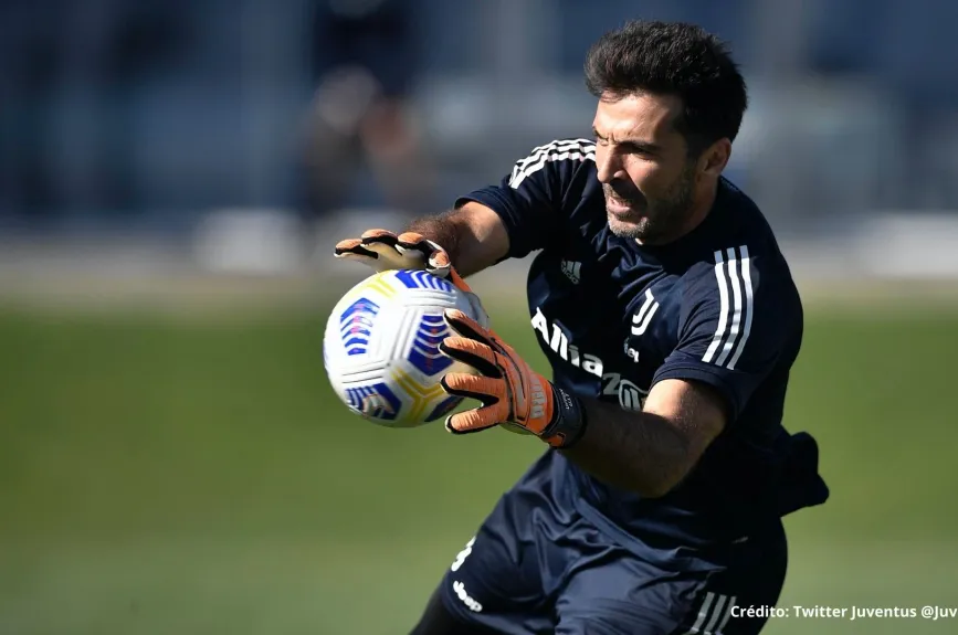 4 Gianluigi Buffon.jpg