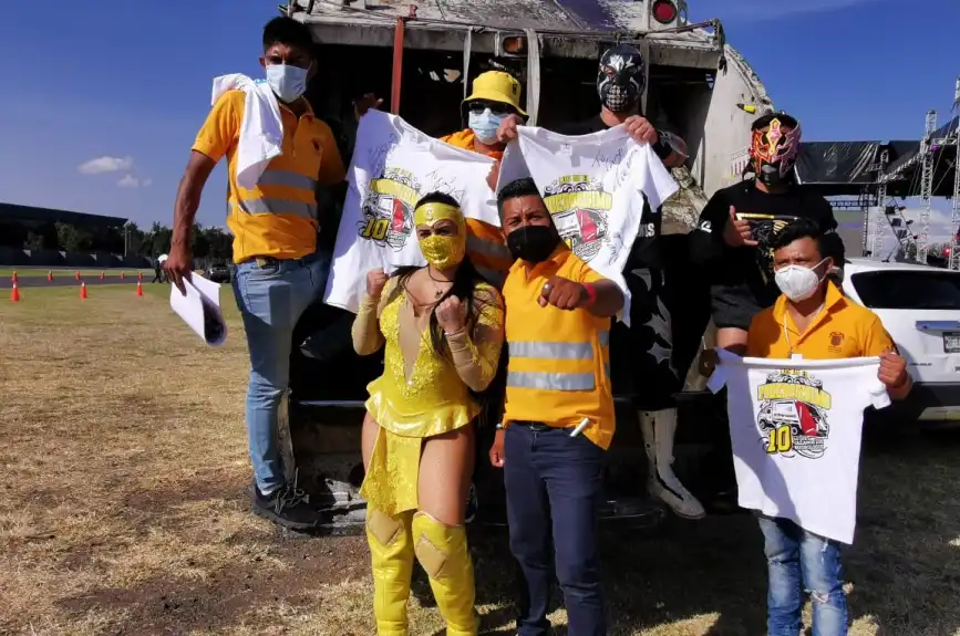 Auto Luchas AAA El poderosísimo 10