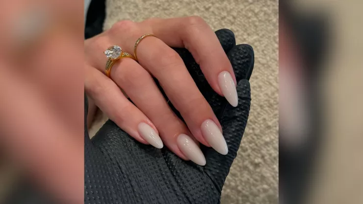 Uña de almendra.jpg