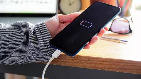 Cuánto tiempo se debe cargar la batería de un Android