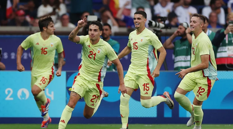 España celebra la medalla oro