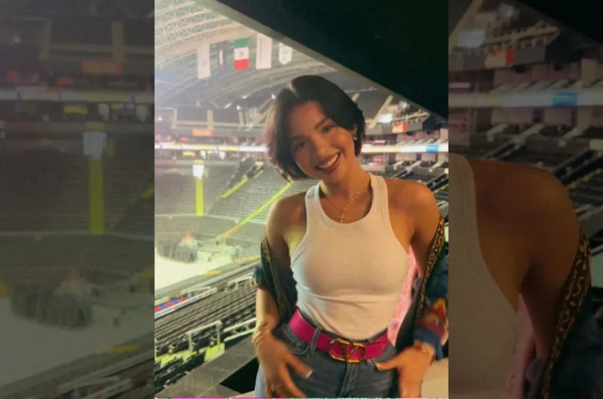 Angela en el estadio.jpg