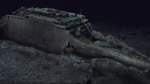 Desaparece submarino que transportaba turistas a los restos del Titanic