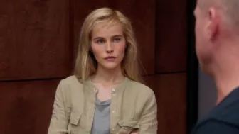 Isabel-lucas-Macgyver