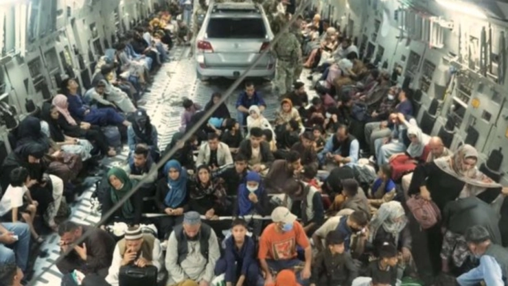 auto-reino-unido-afganistan