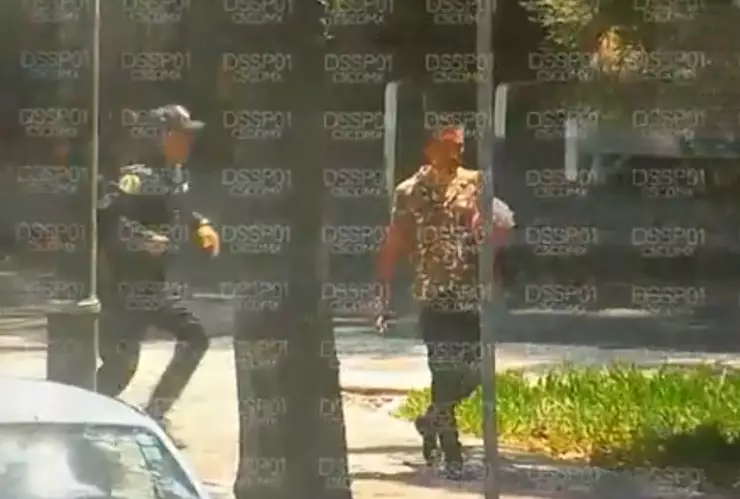 Juez da prisión preventiva a sujeto que golpeó con roca a joven en CDMX