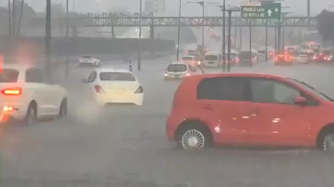 Video. Iztapalapa bajo el agua tras intensas lluvias hoy 14 de septiembre.png