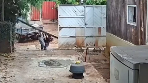 muerte portón madera