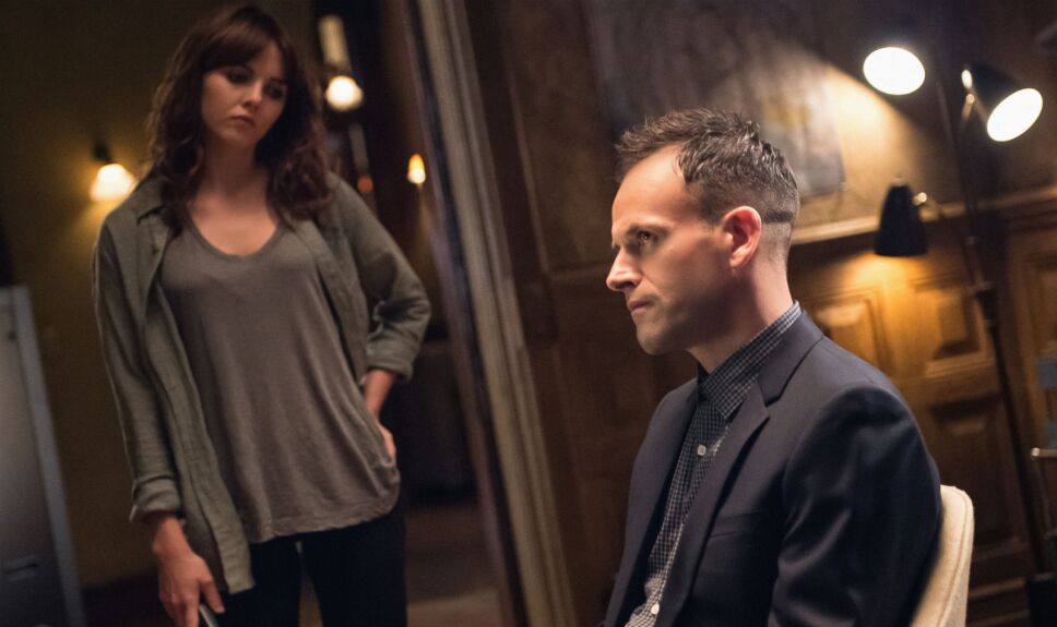 Elementary Temporada 3 Bella