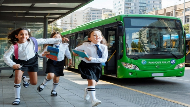 Ahorra-en-pasajes_-Así-puedes-tramitar-el-transporte-gratis-para-tus-hijos-en-Jalisco.webp