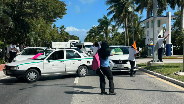 Gremio hotelero se pronuncia ante agresiones de taxistas en Cancún