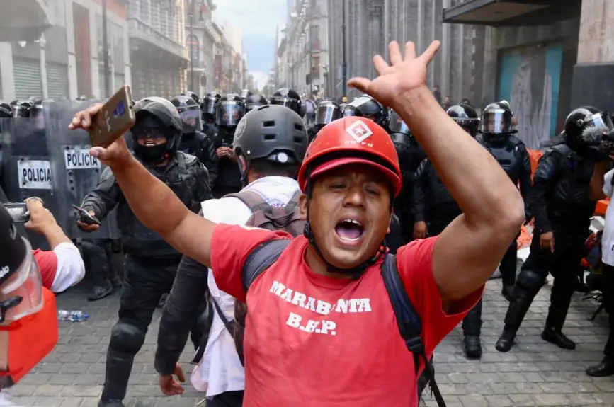 Ayotzinapa 43 normalistas marcha 2022