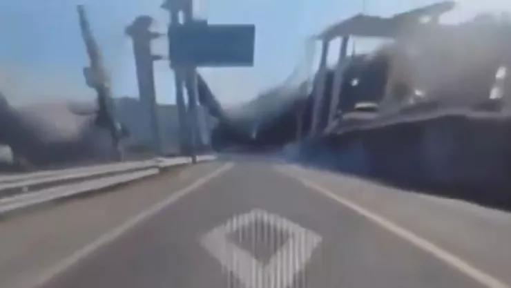 Un puente colisionó en Cheonan Corea del Sur