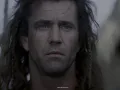 Escena de la película Corazón Valiente (Braveheart) con Mel Gibson por Azteca 7.