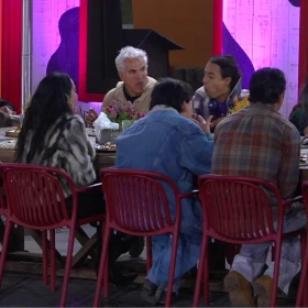 La cena después del nacimiento del potrillo