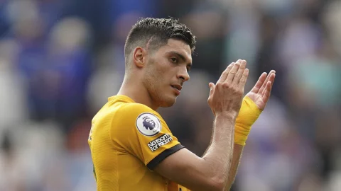 Ra&uacute;l Jim&eacute;nez, delantero de los Wolves