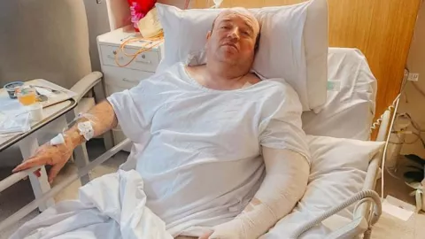 /al-extremo/se-juntaron-millones-de-dolares-heroe-australiano-detuvo-tirador-pb-notas