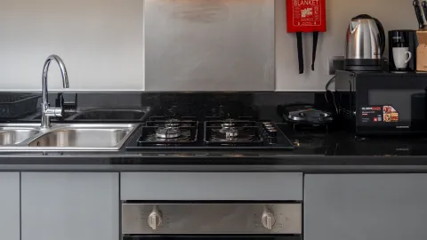 Los mejores consejos para usar el horno de la estufa como espacio en tu cocina