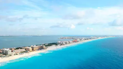 Estados Unidos actualiza alerta de viaje, así calificó a Quintana Roo