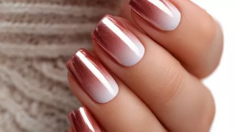 8 diseños de uñas efecto espejo para cualquier ocasión: fiesta, natación, pádel, gym