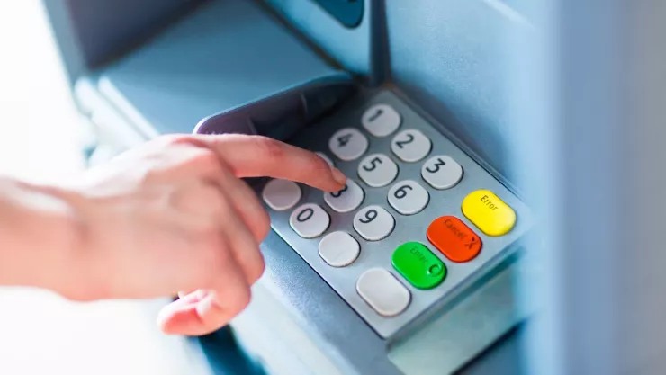 ¿Abren los bancos el lunes 3 de febrero de 2025? Qué dice la ley