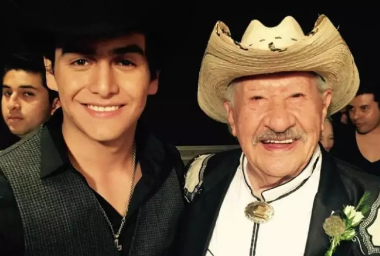 de que murio julian figueroa