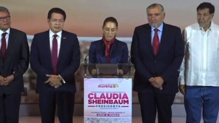 Sheinbaum presenta a su equipo de precampaña; Ebrard y Zaldívar no aparecen