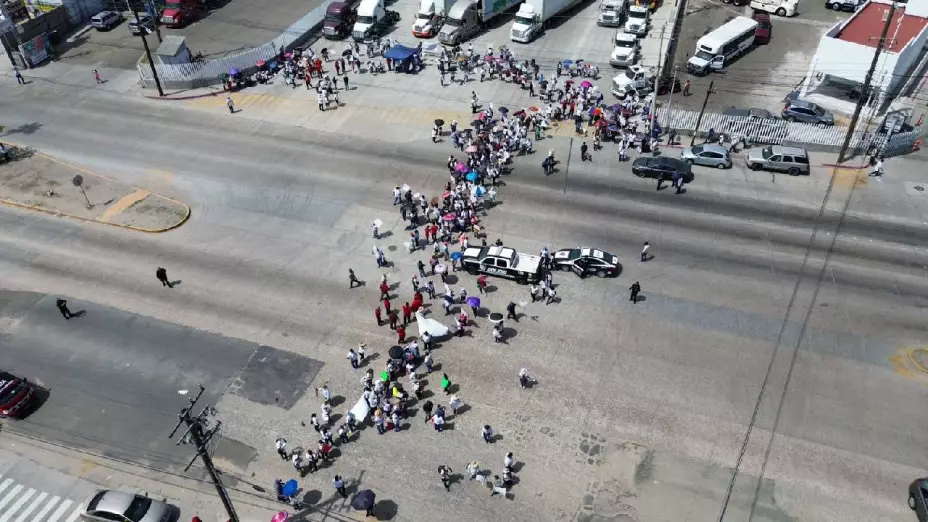 VIDEO: Bloquean la garita de Otay este jueves por manifestación
