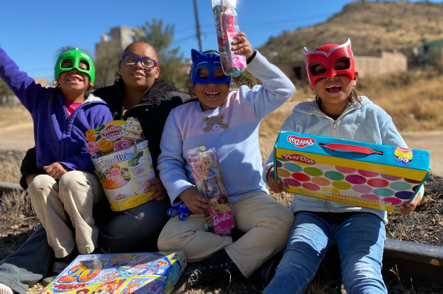 ¡El Juguetón Azteca llegó a Durango para llevar un Día de Reyes memorable!