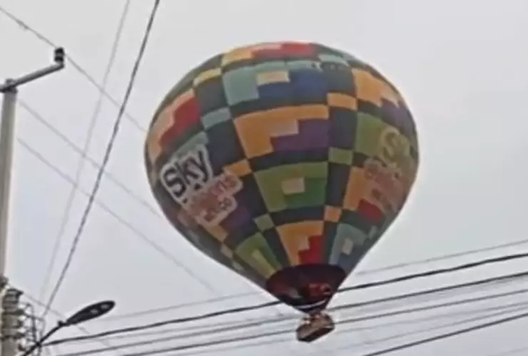 ¡Momentos de terror! Tres globos aerostáticos aterrizan de emergencia por mal clima en Acolman, Edomex