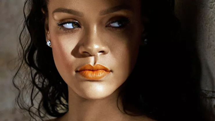 rihanna demanda papa
