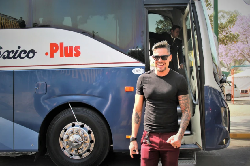 Adrián Cue, viajando cómodo y seguro en Omnibus de México