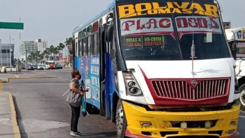 Autobuses en Carnaval de Vearcruz 2023