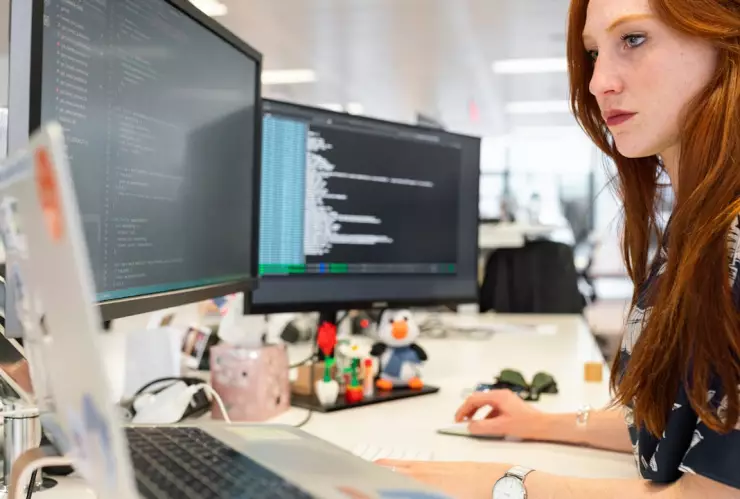 ¿Cómo agregar a LuzIA a WhatsApp?