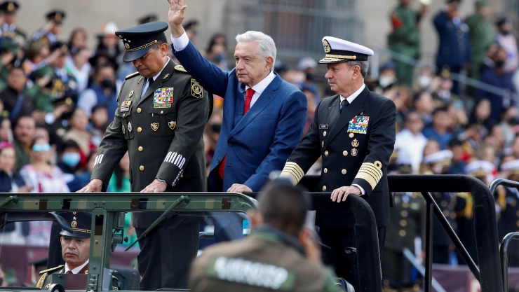 Sigue el desfile militar por aniversario de la Independencia de M&eacute;xico