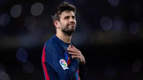 El Camp Nou se rindió ante Piqué en su despedida