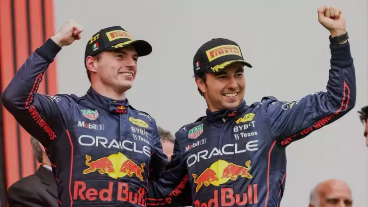 Max Verstappen habló de su relación con Checo Pérez y esto dijo