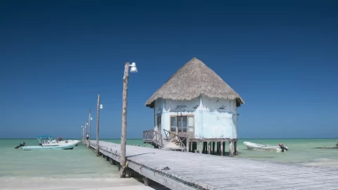 Holbox e Isla Mujeres cuentan con mejor servicio de electricidad