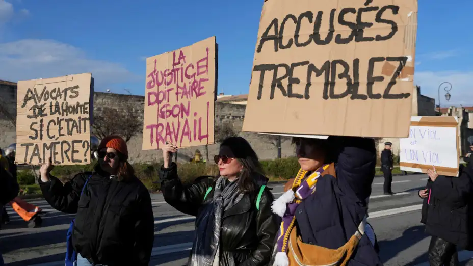 Manifestación a favor de los derechos de las mujeres en Aviñon, Francia.