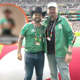 Leonardo Aguilar fue regañado por tocar el balón oficial del Mundial 2026 en el Estadio Ciudad de México