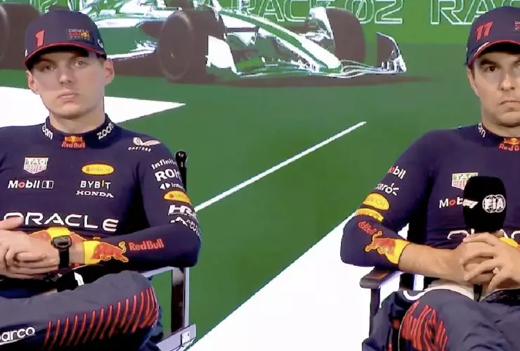 Red Bull justifica a Verstappen por ausencia en reunión tras pole de Checo Pérez