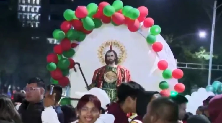 San Judas Tadeo 2025 Miles fieles llenan iglesia San Hipólito CDMX milagros hoy 28 de octubre
