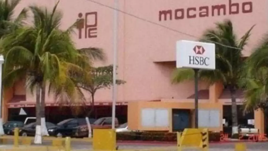 cine mocambo.