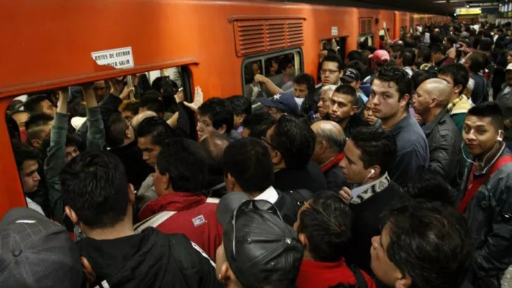 Metro CDMX: Detienen a taquillera por agredir a niño con discapacidad en Línea 2