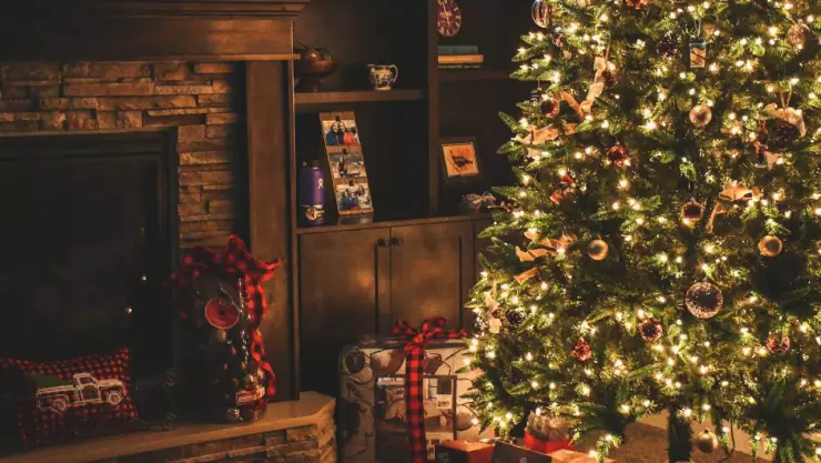 ¿Qué adornos debes poner en tu árbol de Navidad para tener dinero y salud?