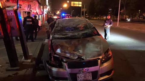 Volcadura en Calzada Ignacio Zaragoza