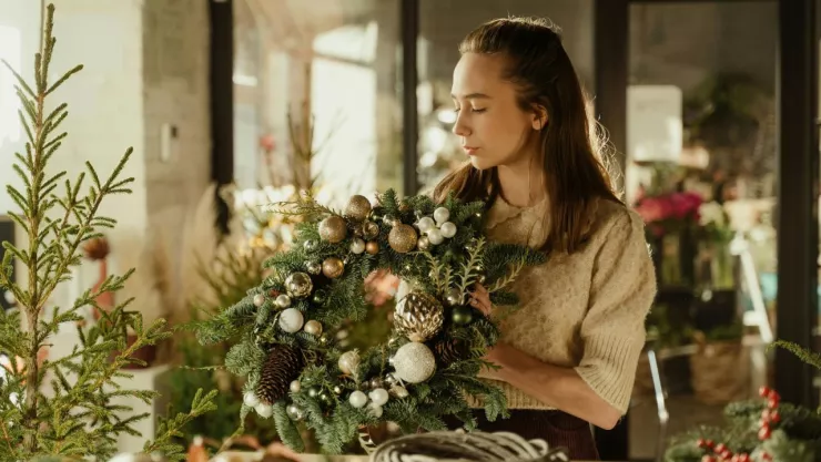 Del solsticio al árbol navideño: El legado vivo de Yule en el invierno moderno