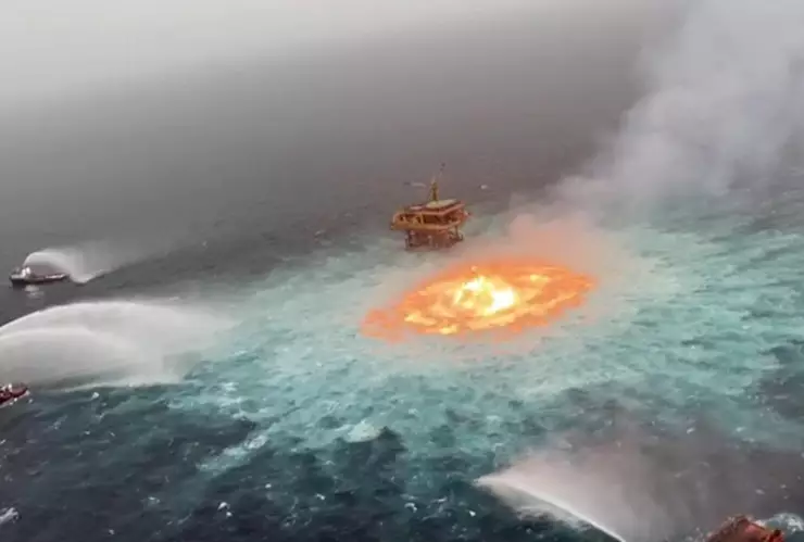 Pemex informó que no hubo daño ambiental por el incendio que provocó una tormenta eléctrica.